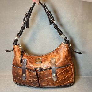 Vntg Dooney And Bourke Shoulder Bag Embossed Leather Crocodile Cognac Brown